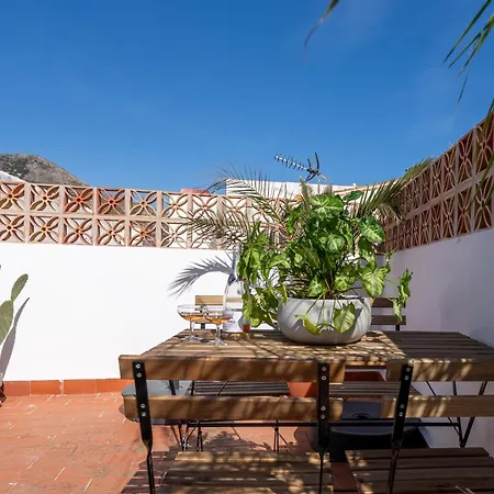 I Am Lomilla Apartment