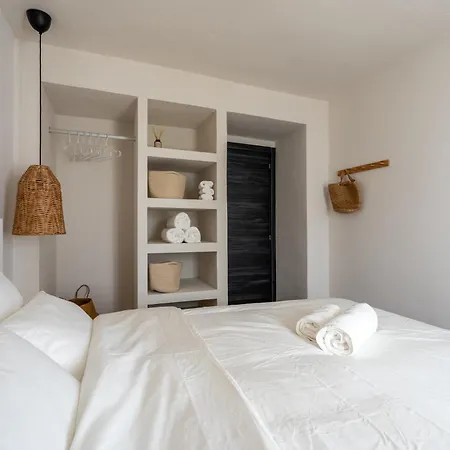 Apartment I Am Lomilla *