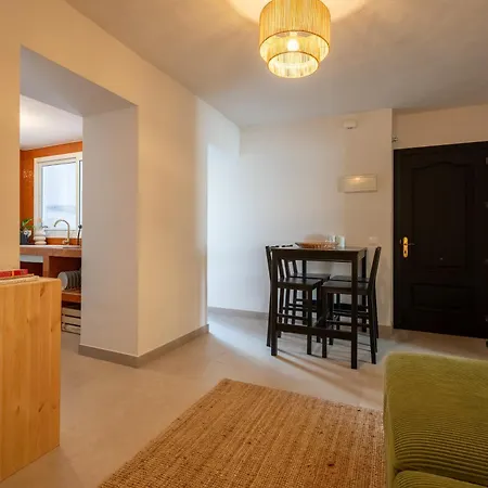 I Am Lomilla Apartment *